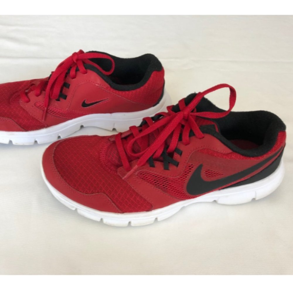 Nike Boys Flex Experience 3 Red Running Shoes Lace Up Size 6.5